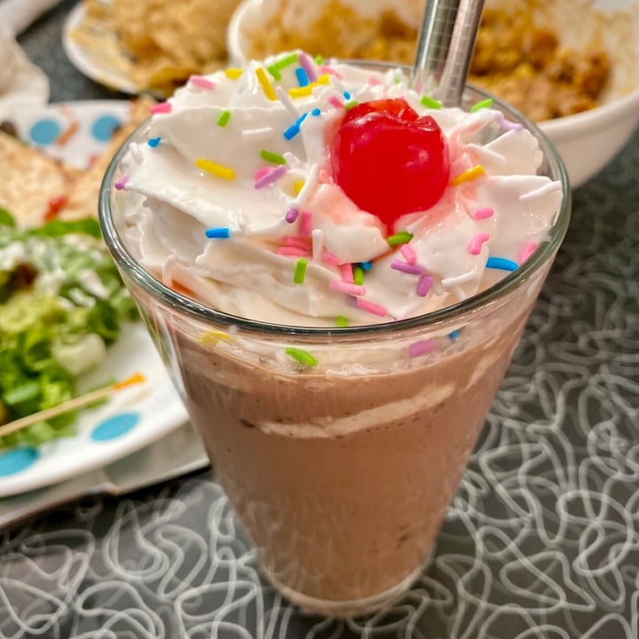photo of Spiral Diner & Bakery Chocolate cookies and cream shake shared by @kimvillaneda on  07 Jan 2021 - review