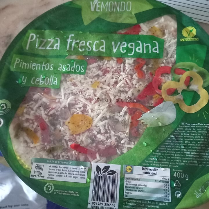 photo of Vemondo Pizza Fresca Pimientos Asados y Cebolla shared by @patinhaspatolas on  09 Aug 2021 - review
