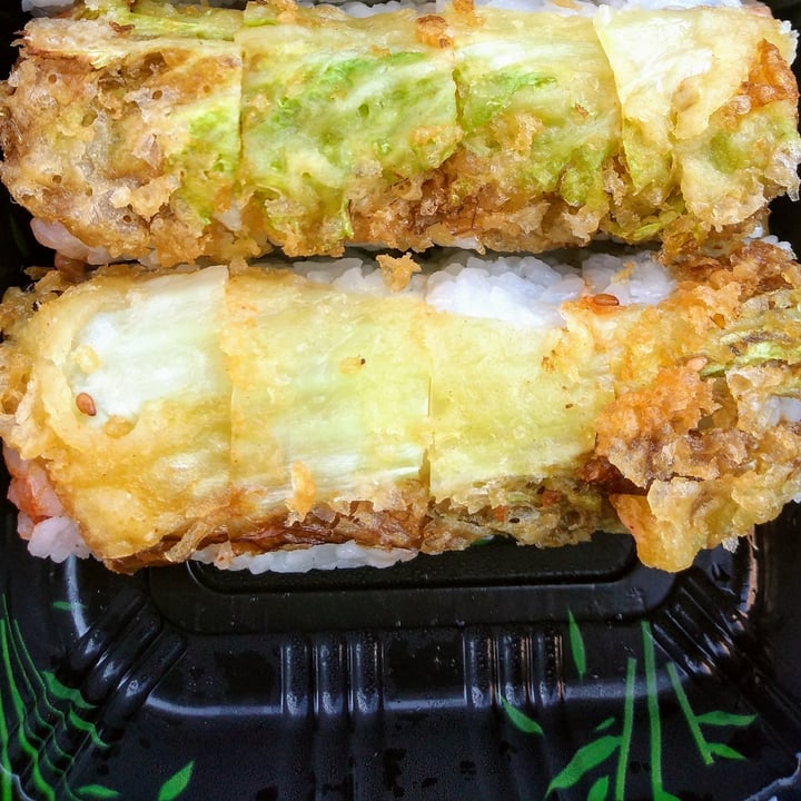 photo of Blue Sushi Sake Grill Crunchy Cabbage (Vegan Maki) shared by @quadantics on  09 Aug 2020 - review