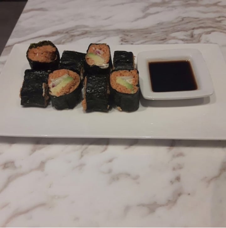 photo of Makeout Colombia Roll nori picante muy rico #juliana shared by @womanvegan on  21 Aug 2019 - review