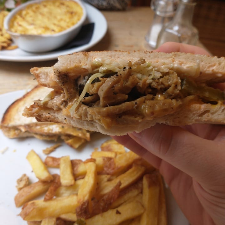 photo of Mono Reuben Sandwich shared by @jabmouth on  22 Sep 2021 - review