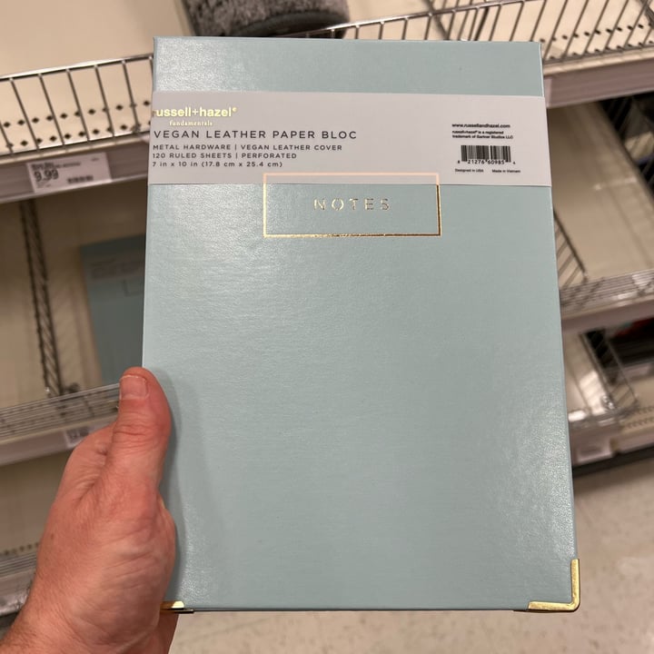 photo of Russell+Hazel Notepad shared by @theveganintersection on  03 Apr 2022 - review