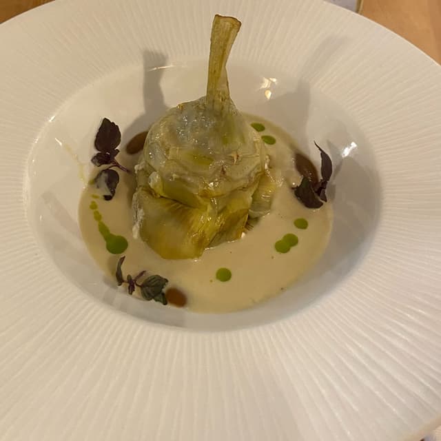 Photo of the dish “Carciofo alla romana ripieni di ricotta di mandorle affumicata”