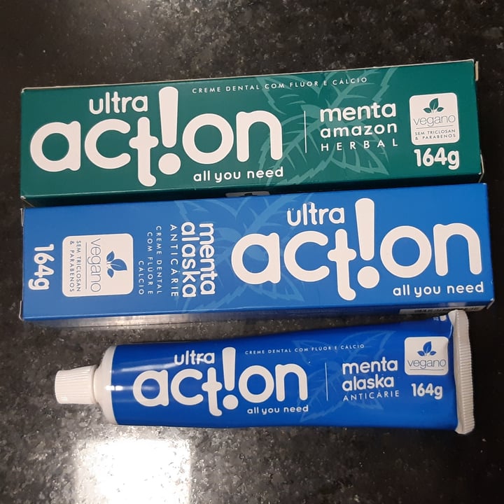 photo of Ultra action Creme dental de menta shared by @amanditarisnik on  11 Jul 2021 - review