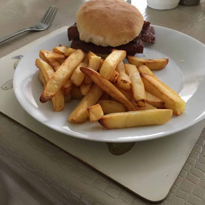 photo of THIS This isn't Bacon Plant-Based Rashers shared by @xxveganxx on  28 Dec 2021 - review