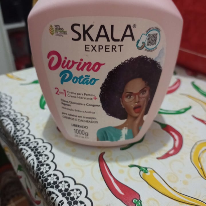 photo of Skala Divino Potão, Creme Para Pentear + Hidratante shared by @larissajesus on  09 May 2022 - review