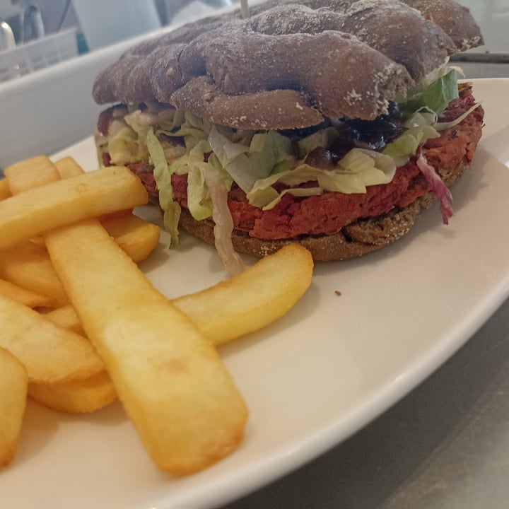 review photo of Birreria Ristorante Pitoto Grill Pub Pitoto Vegan shared by @earthlingmalna on 09 Jun 2022 - review