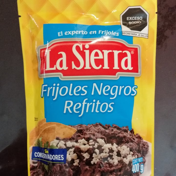 photo of La Sierra Frijoles Negros Refritos shared by @mayu110 on  09 Oct 2021 - review