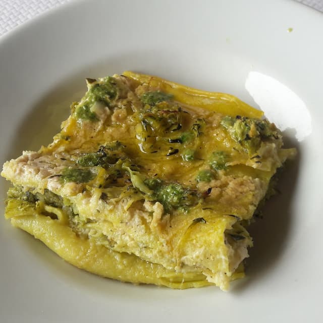 菜肴“Lasagna Con Pesto Di Zucchine”的照片