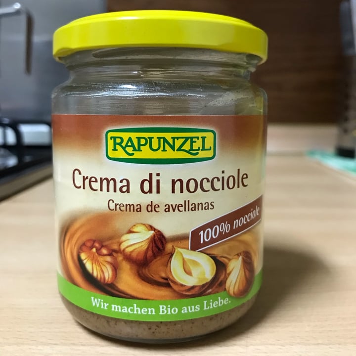 photo of Rapunzel Crema di nocciole shared by @cleogan on  01 Apr 2022 - review