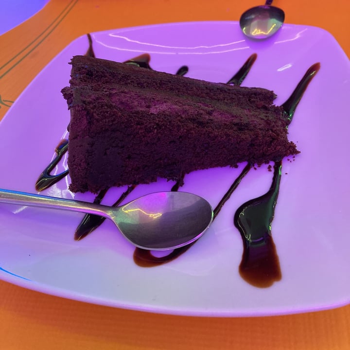 photo of Freedom Cakes Tarta Muerte por Chocolate shared by @painsmyenvying on  18 Sep 2022 - review