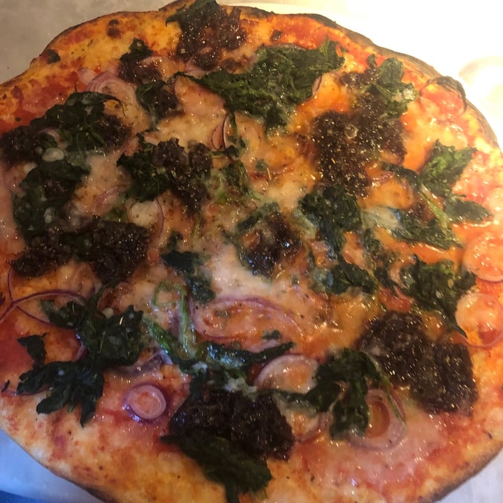 review photo of Pizza Express Vegan Padana Pizza shared by @catscanfly on 10 Sep 2020 - review