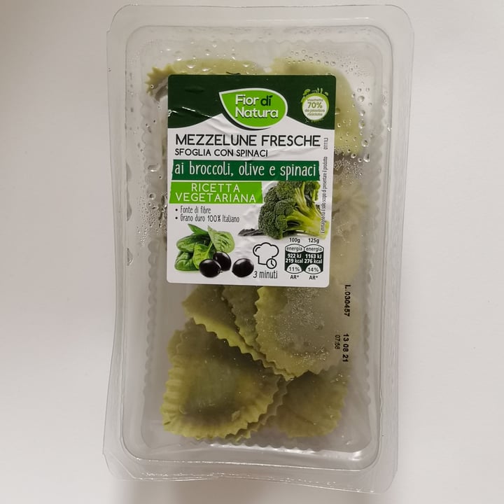 photo of Fior di Natura mezzelune ai broccoli, spinaci e olive shared by @totoro on  14 Oct 2021 - review