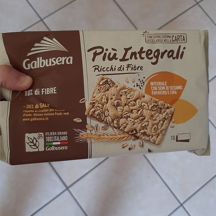 review photo of Galbusera Crackers Più integrali shared by @camillamassimoj24 on 10 May 2022 - review