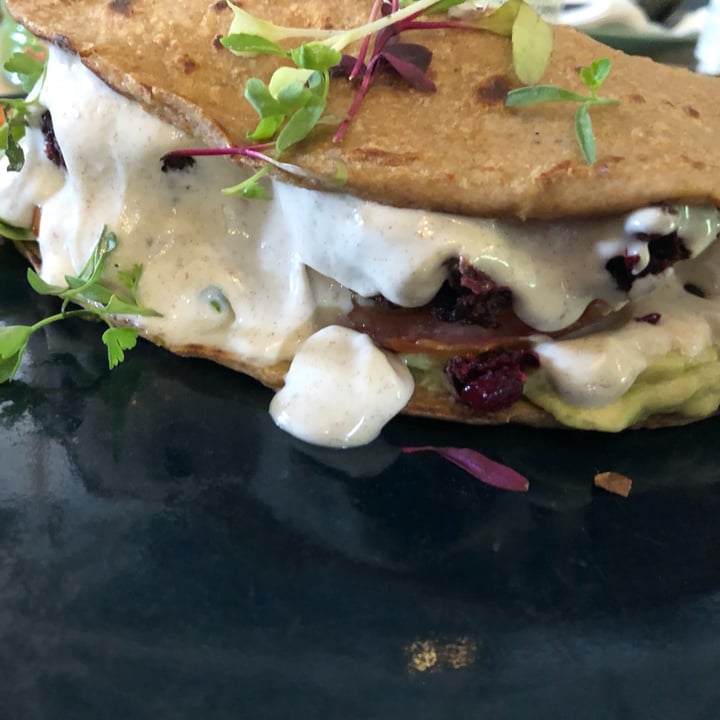 photo of Lexi's Healthy Eatery Beet Smashed Falafel shared by @louiseloveslentils on  17 Nov 2021 - review