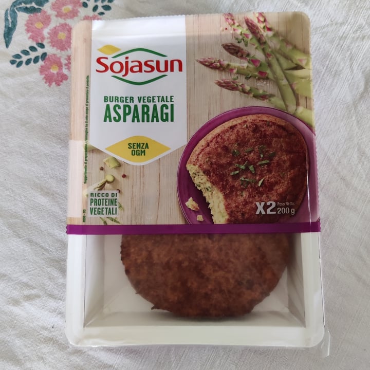 photo of Sojasun Burger Vegetale Asparagi shared by @annabatt on  27 Jun 2022 - review