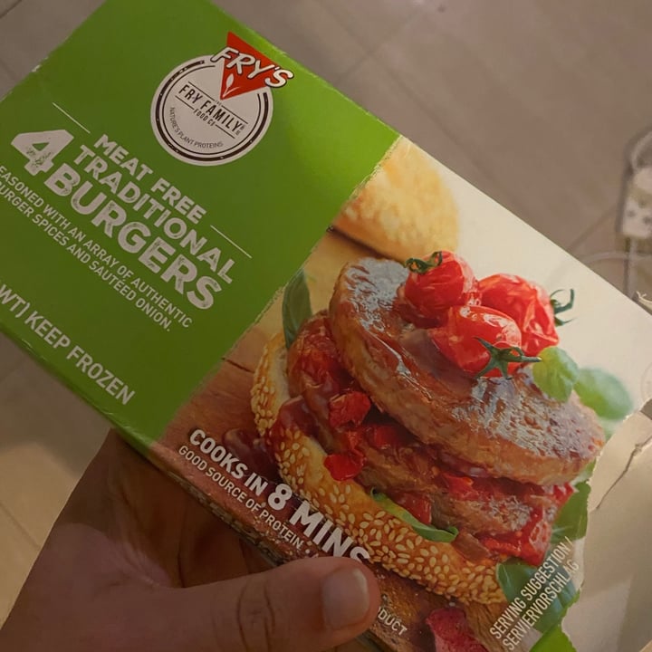 photo of Fry's Family Food Meat Free Traditional Burgers shared by @rushisushi7 on  22 Aug 2020 - review