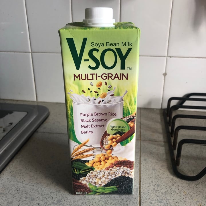 photo of V-Soy Multi Grain Soy Milk shared by @consciouscookieee on  02 Dec 2020 - review
