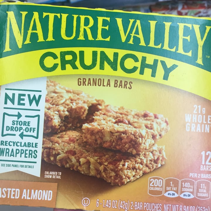photo of Nature Valley Crunchy granola bars variety pack shared by @matchadrea on  28 Apr 2022 - review