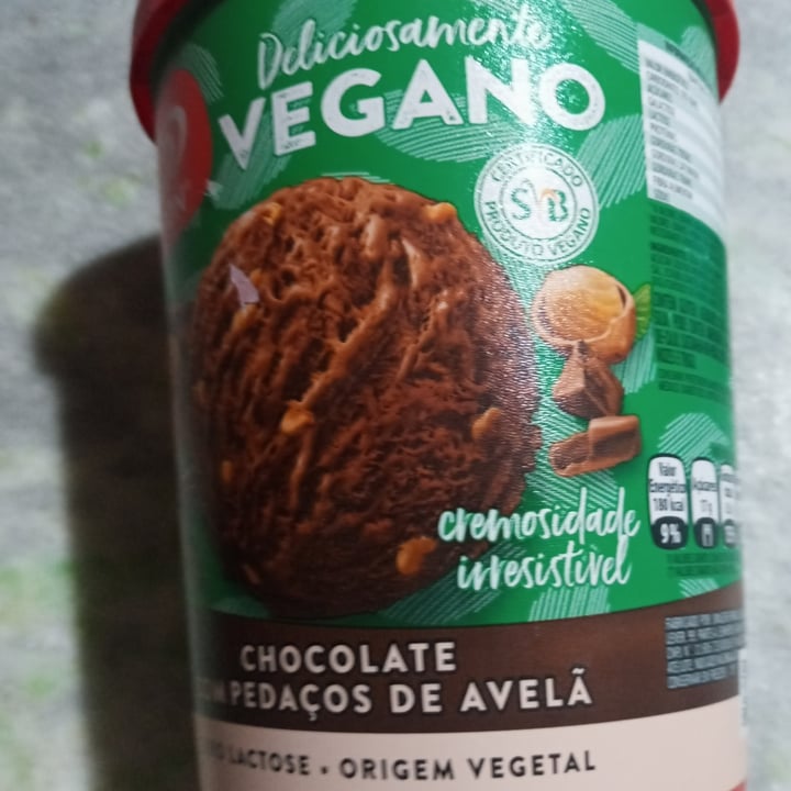 review photo of Kibon Chocolate com Pedaços De Avelã shared by @naranara on 06 May 2022 - review