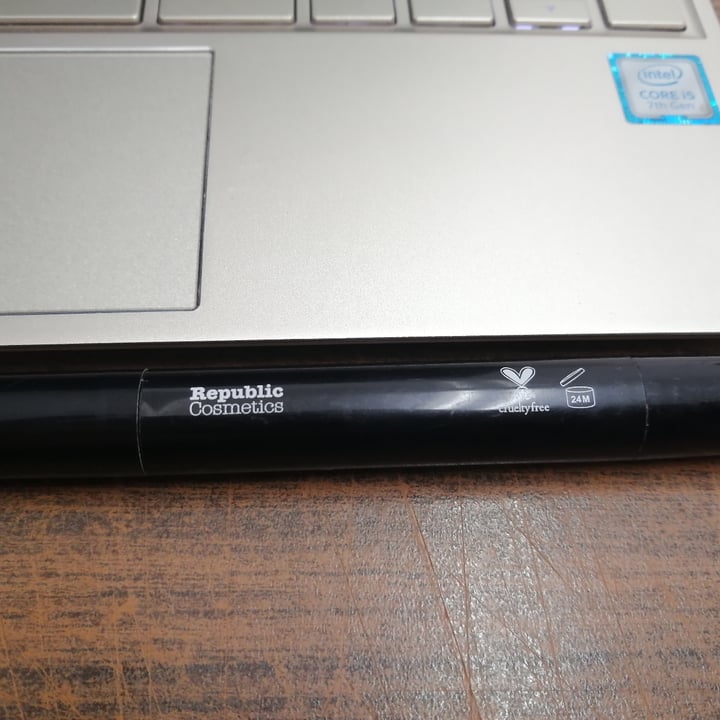 review photo of Republic Cosmetics Yuya Delineador de ojos shared by @ydmaty on 08 Jun 2021 - review