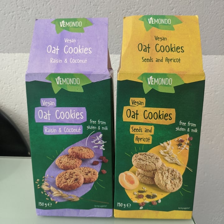 photo of Vemondo Oat Cookies seeds And Apricot shared by @giulipic on  19 May 2022 - review