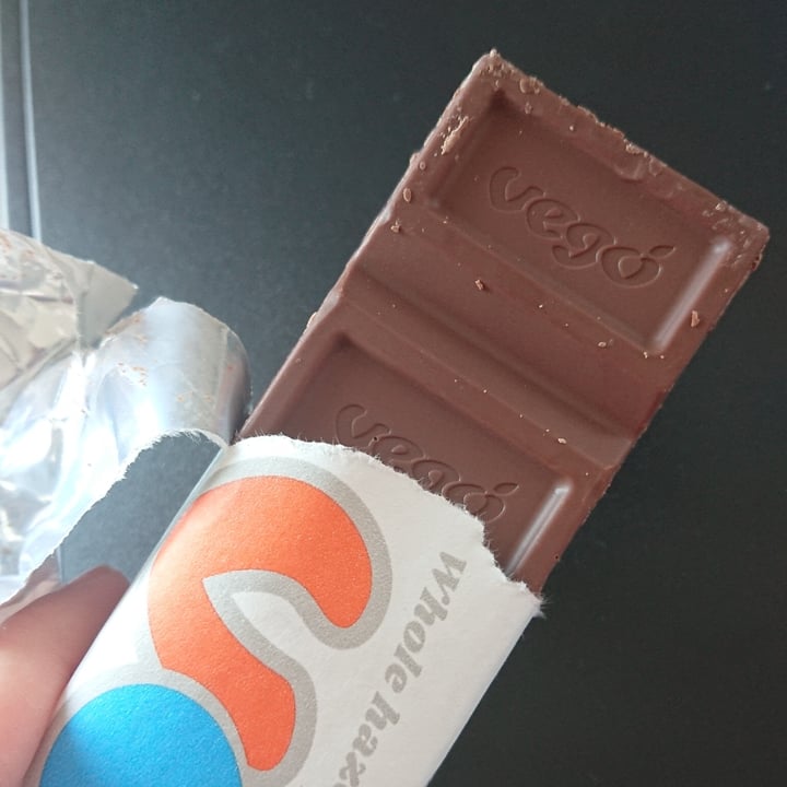 photo of Vego Vego Whole Hazelnut Chocolate Bar shared by @antonellaf on  26 Mar 2022 - review