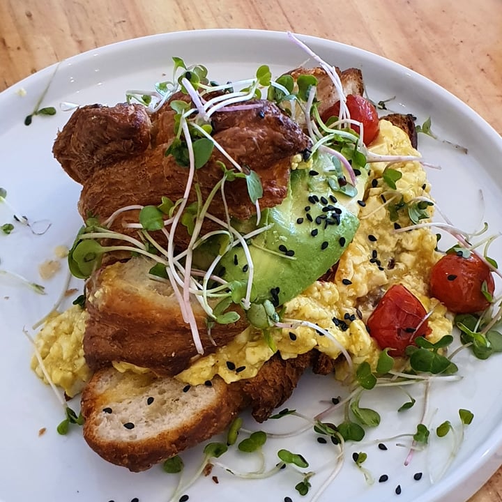 photo of Wildsprout Vegan Croissant with Scrambled Tofu shared by @theflipsideofg on  14 Jun 2021 - review