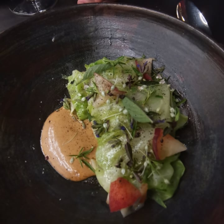 review photo of FIEF (Fait Ici En France) Grilled Cabbage, Praliné Vinaigrette, White Peach and Fresh Herbs shared by @chachaperchee on 18 Aug 2020 - review