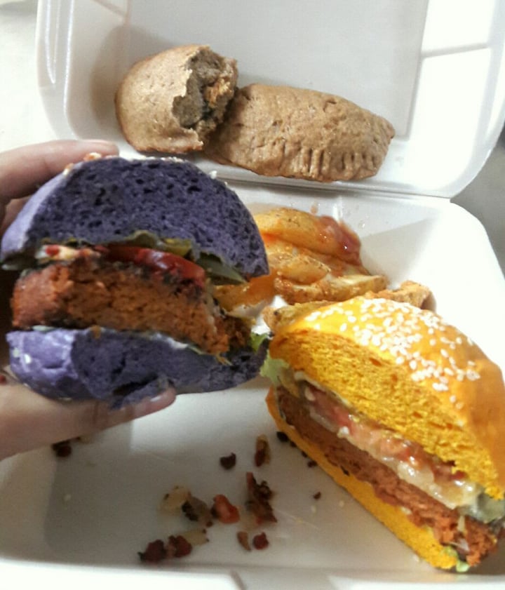 photo of La Veganita Color Burguers shared by @gojo on  31 Dec 2019 - review