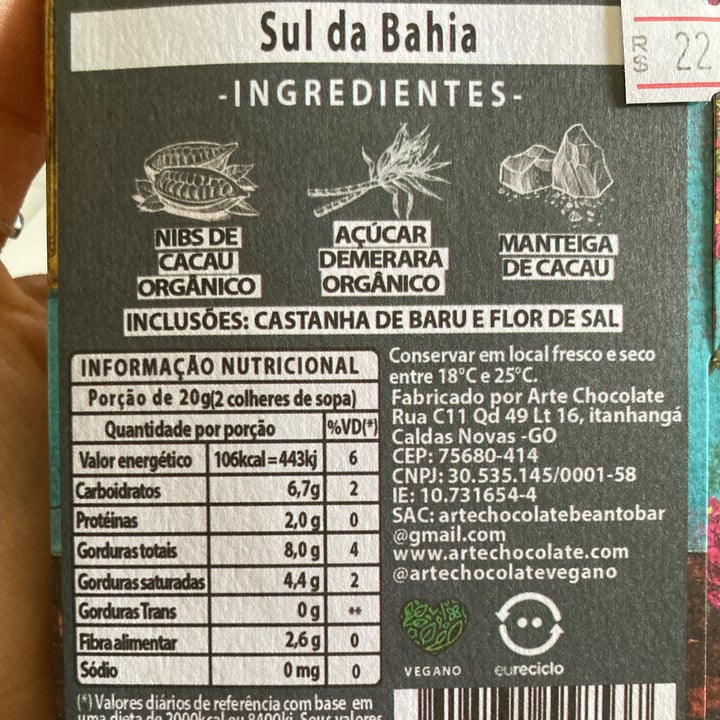 photo of Arte Chocolate 70% CACAU castanha de baru & flor de sal shared by @deboramagrini on  08 Sep 2022 - review