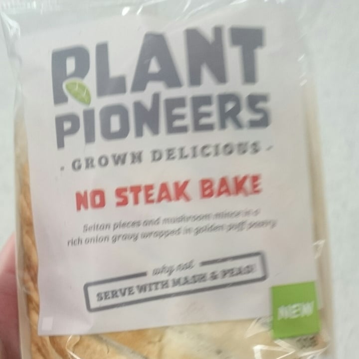 photo of Plant Pioneers No steak bake shared by @veganshoulderpads on  20 Jan 2021 - review