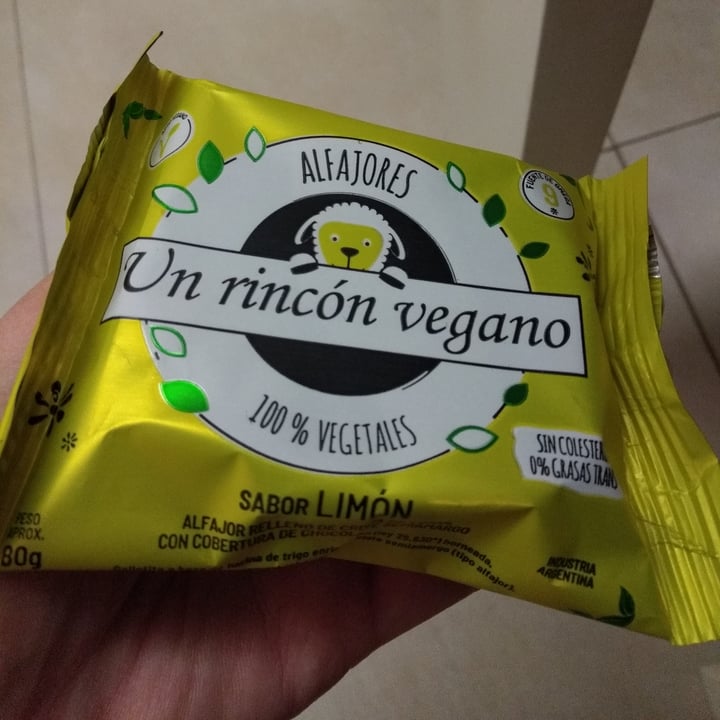 photo of Un Rincón Vegano Alfajor de Limón shared by @paulinaspiga on  07 Sep 2020 - review