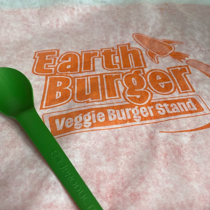 photo of Earth Burger Burger shared by @slimm on  03 Dec 2021 - review