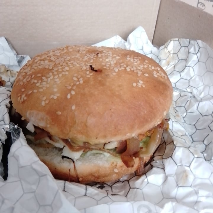 photo of Pola Burger Vegan shared by @tamosveganos on  02 Aug 2021 - review