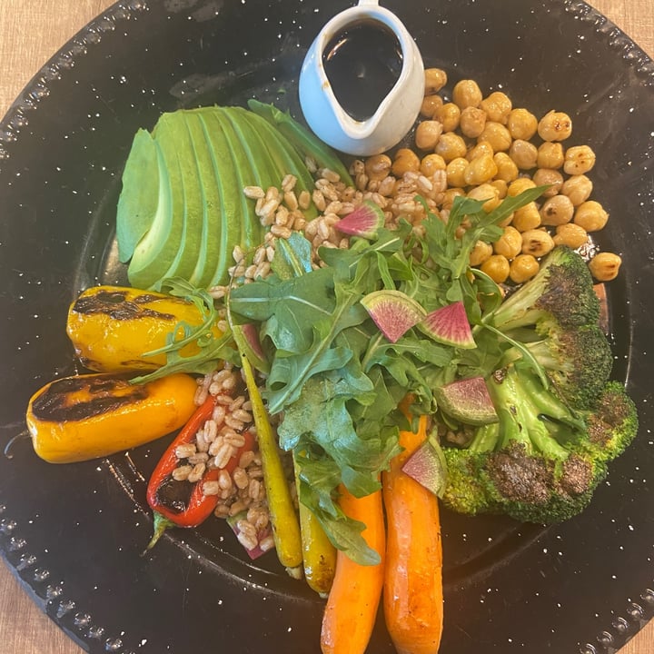review photo of Bottega Culinaria, Bosques Buddha bowl shared by @moonberodd on 17 Aug 2022 - review