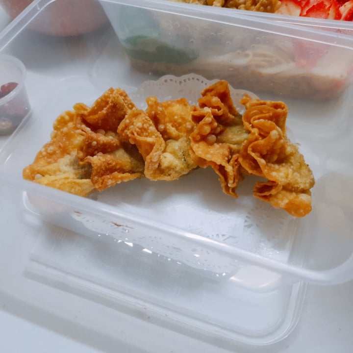 photo of Bodhi Deli 菩提斋 Fried dumplings shared by @veggiexplorer on  23 May 2020 - review