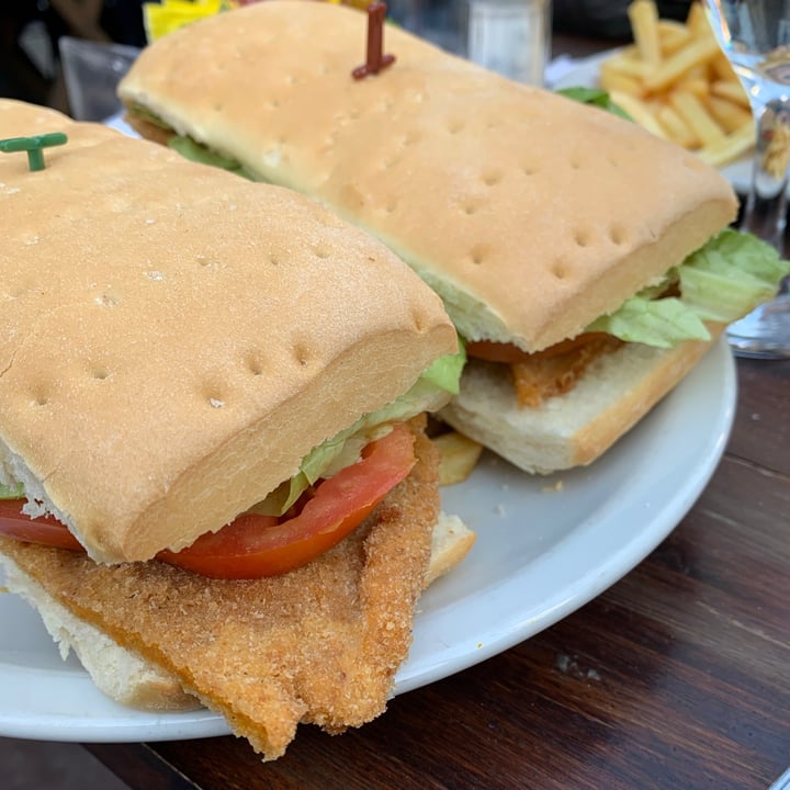 photo of Dolce Vita Sanguche Milanesa De Seitan shared by @hippysunflower on  20 Jul 2021 - review