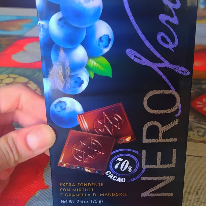 photo of Novi Dark chocolate with blueberries and almonds shared by @stef77 on  16 Nov 2020 - review