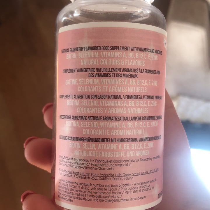 photo of Hairburst Unicorn vegan hair vitamins shared by @michelaseminara on  18 Apr 2022 - review