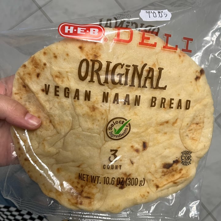 photo of H-E-B Vegan Naan Bread shared by @bego18 on  26 Oct 2022 - review