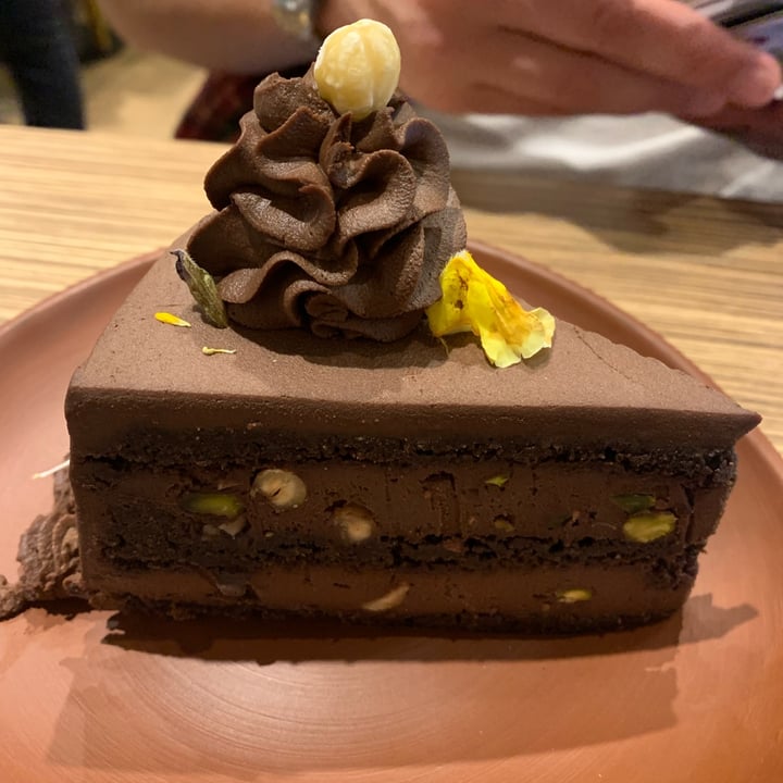 photo of Buenos Aires Verde Torta de Chocolate y Pistachos shared by @romiozer on  02 Oct 2021 - review