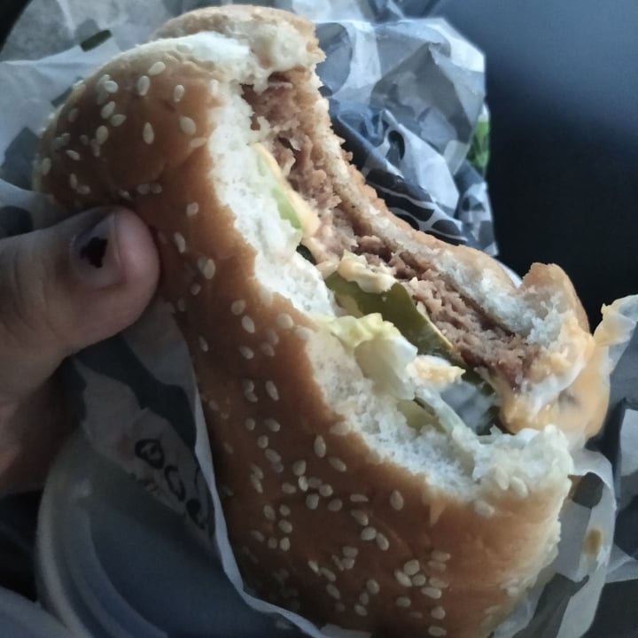 review photo of Burger King Rebel Whopper (Sem Queijo E Sem Maionese) shared by @wolf355 on 02 Oct 2021 - review