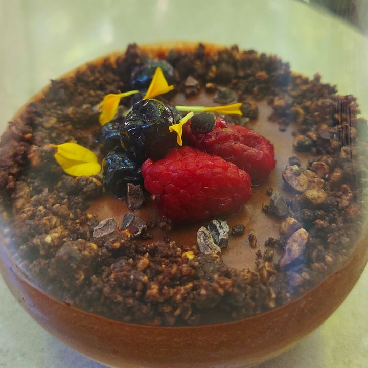 photo of Mudrá Mousse de chocolate shared by @veganbandit on  09 Feb 2022 - review