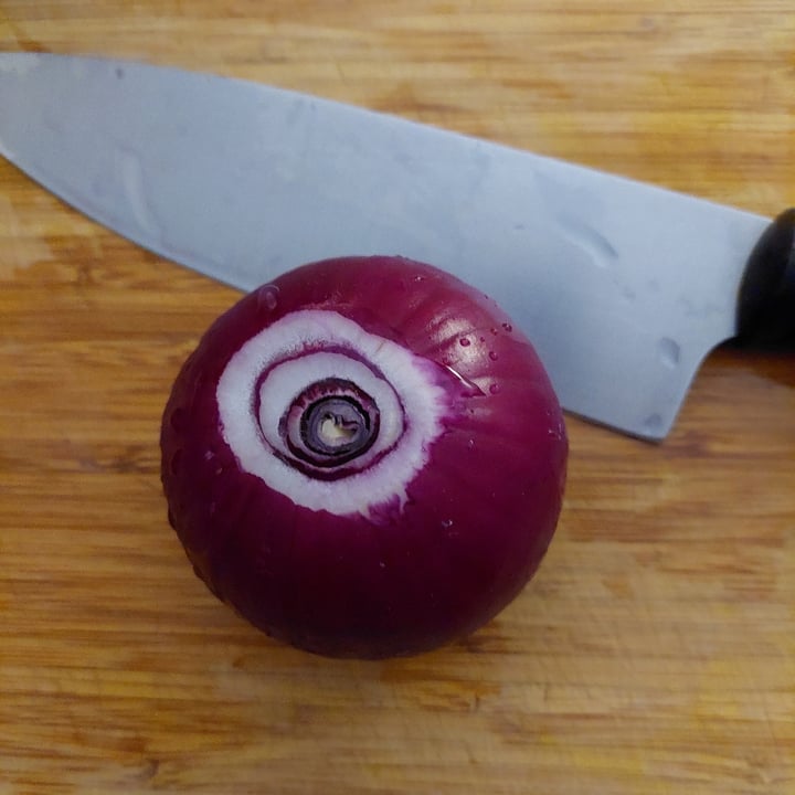 photo of Spar Red Onions shared by @hippiegirl on  19 Jun 2022 - review