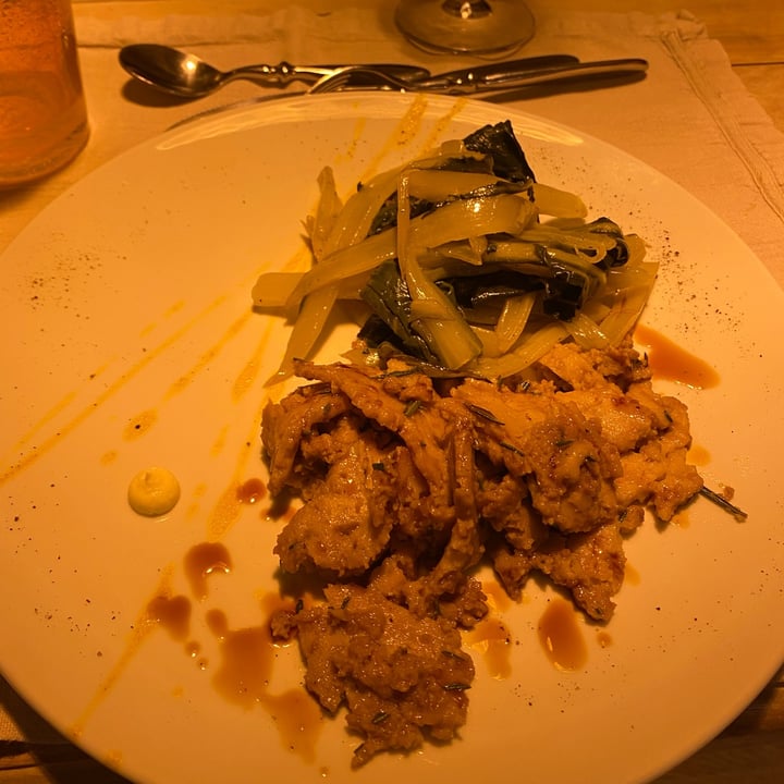 photo of Coroncina veggie country relais Straccetti di Seitan shared by @marghott on  20 Jan 2022 - review