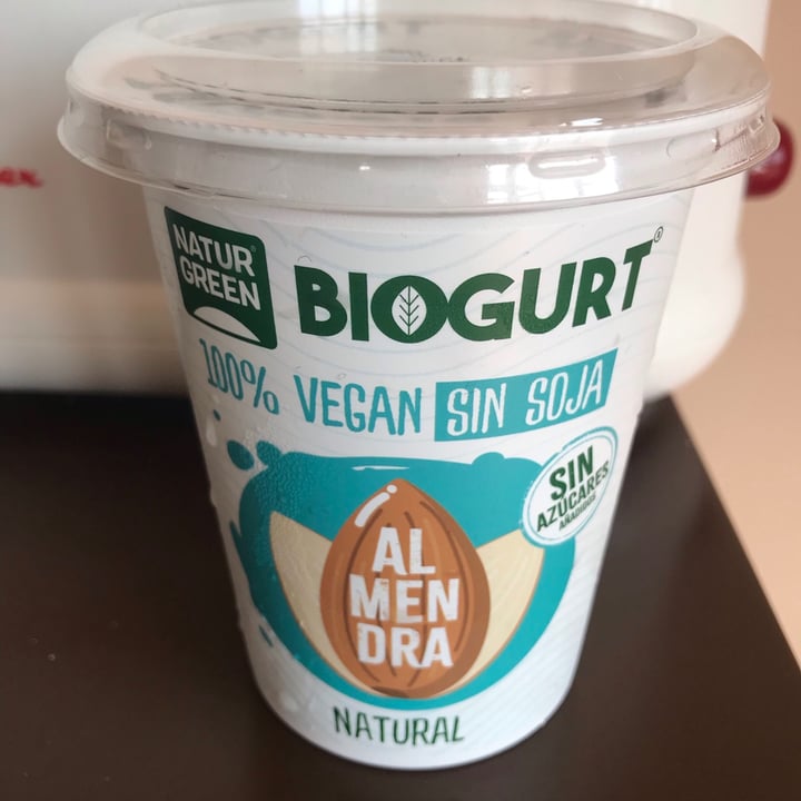 photo of NATUR GREEN Biogurt almendra shared by @oterix on  24 Apr 2021 - review