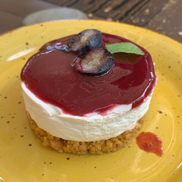 photo of GingerGi Veggie-Pop restaurant Cheesecake shared by @eleonoradaldosso on  25 Jun 2022 - review