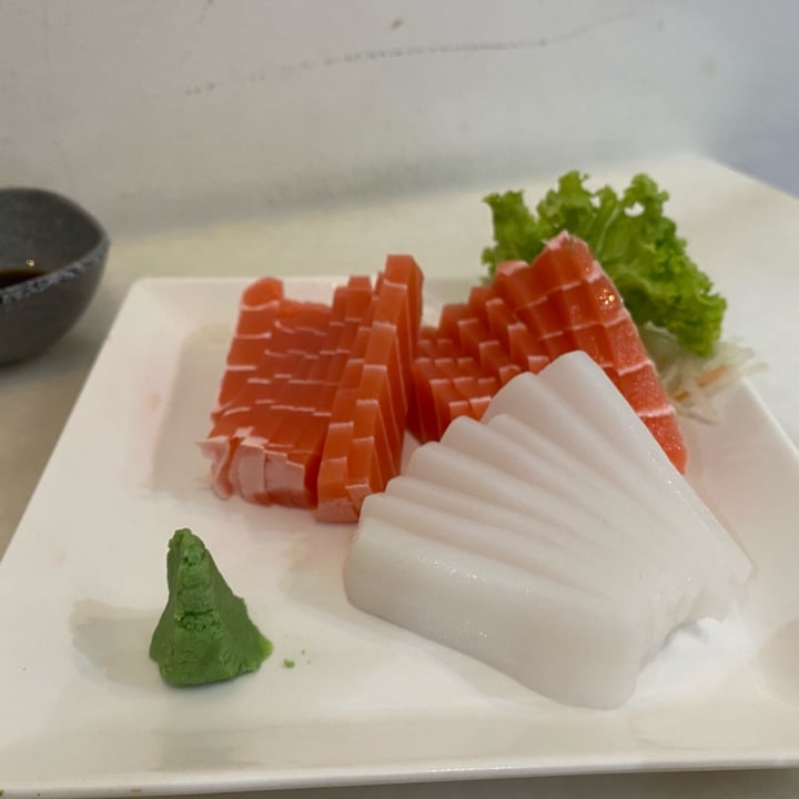 photo of Lucky Cat Mini Konjac Sashimi Platter shared by @piggy-egg on  15 Apr 2022 - review