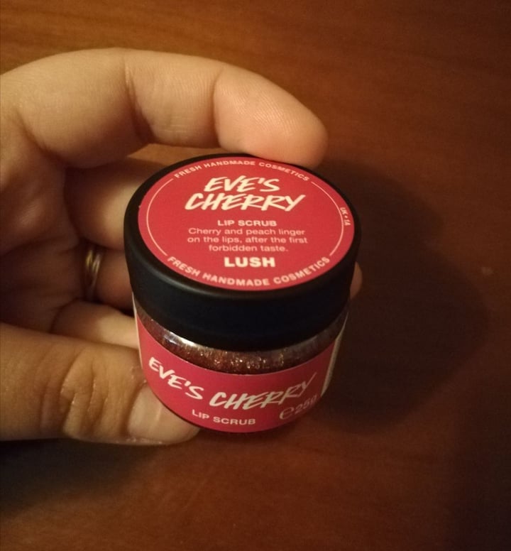 photo of LUSH Fresh Handmade Cosmetics Eve's Cherry shared by @pmartinmir on  21 Feb 2020 - review